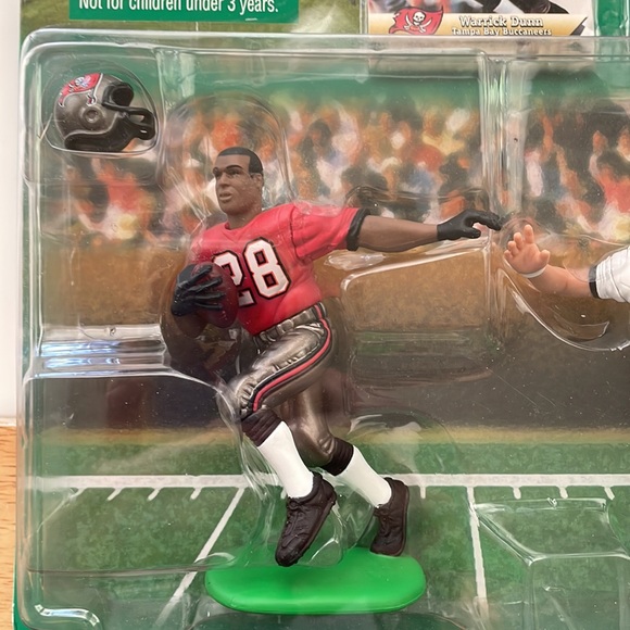 Starting Lineup Classic Doubles Football NFL Warrick Dunn and Mike Alston. - Picture 5 of 7